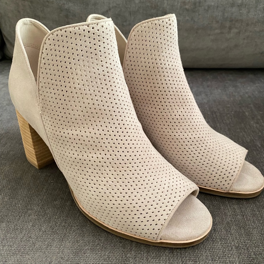 Cole Haan W14718 leather open toe casual mules